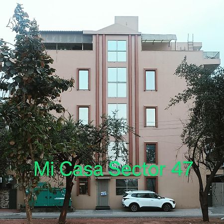 Mi Casa Sector 47 Apartment Гургаон Екстериор снимка