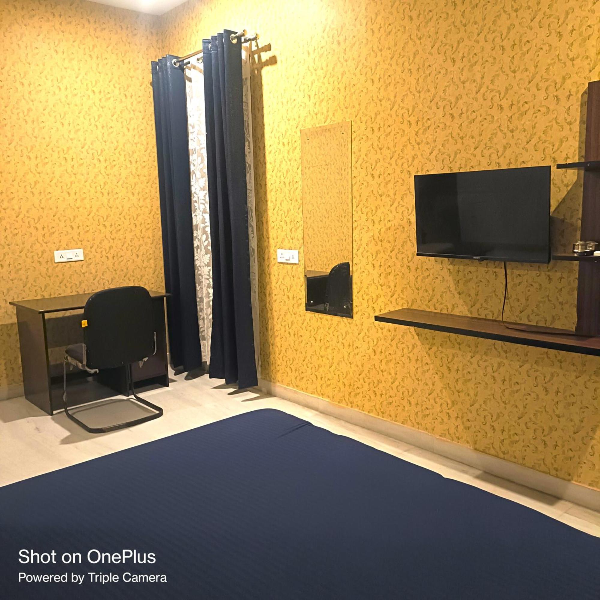 Mi Casa Sector 47 Apartment Гургаон Екстериор снимка