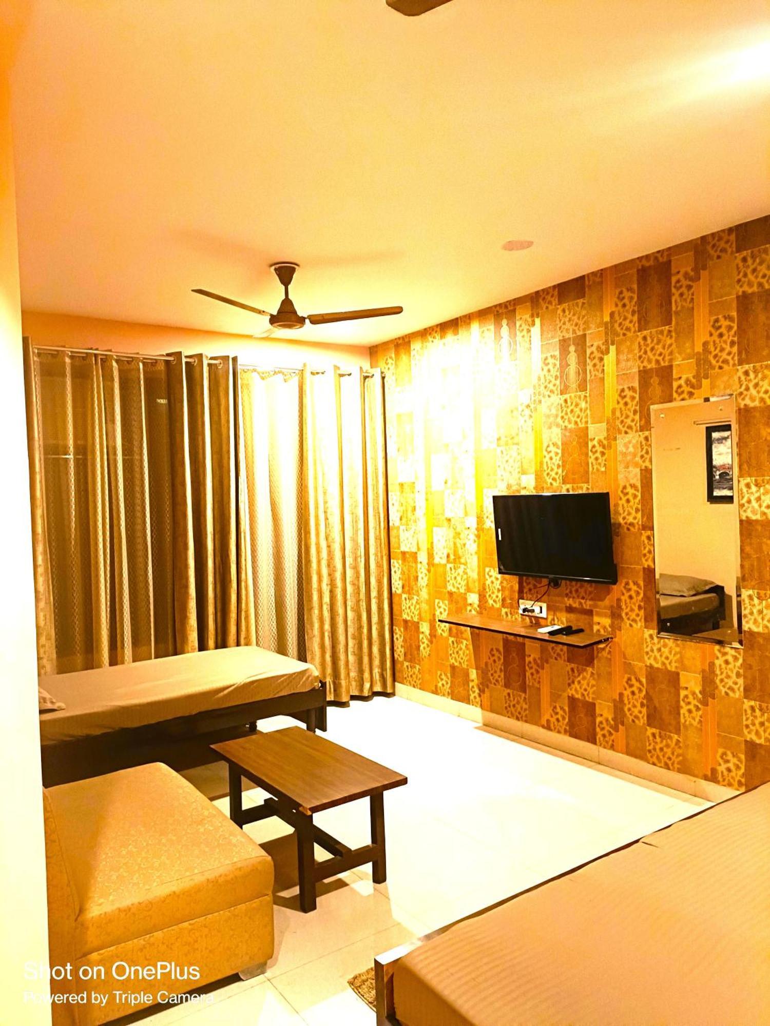 Mi Casa Sector 47 Apartment Гургаон Екстериор снимка