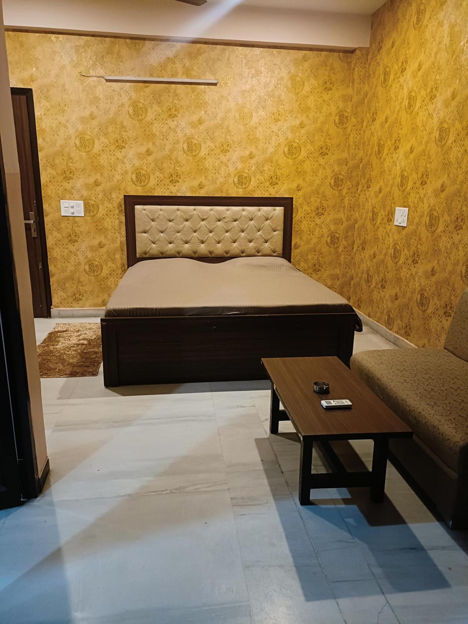 Mi Casa Sector 47 Apartment Гургаон Екстериор снимка