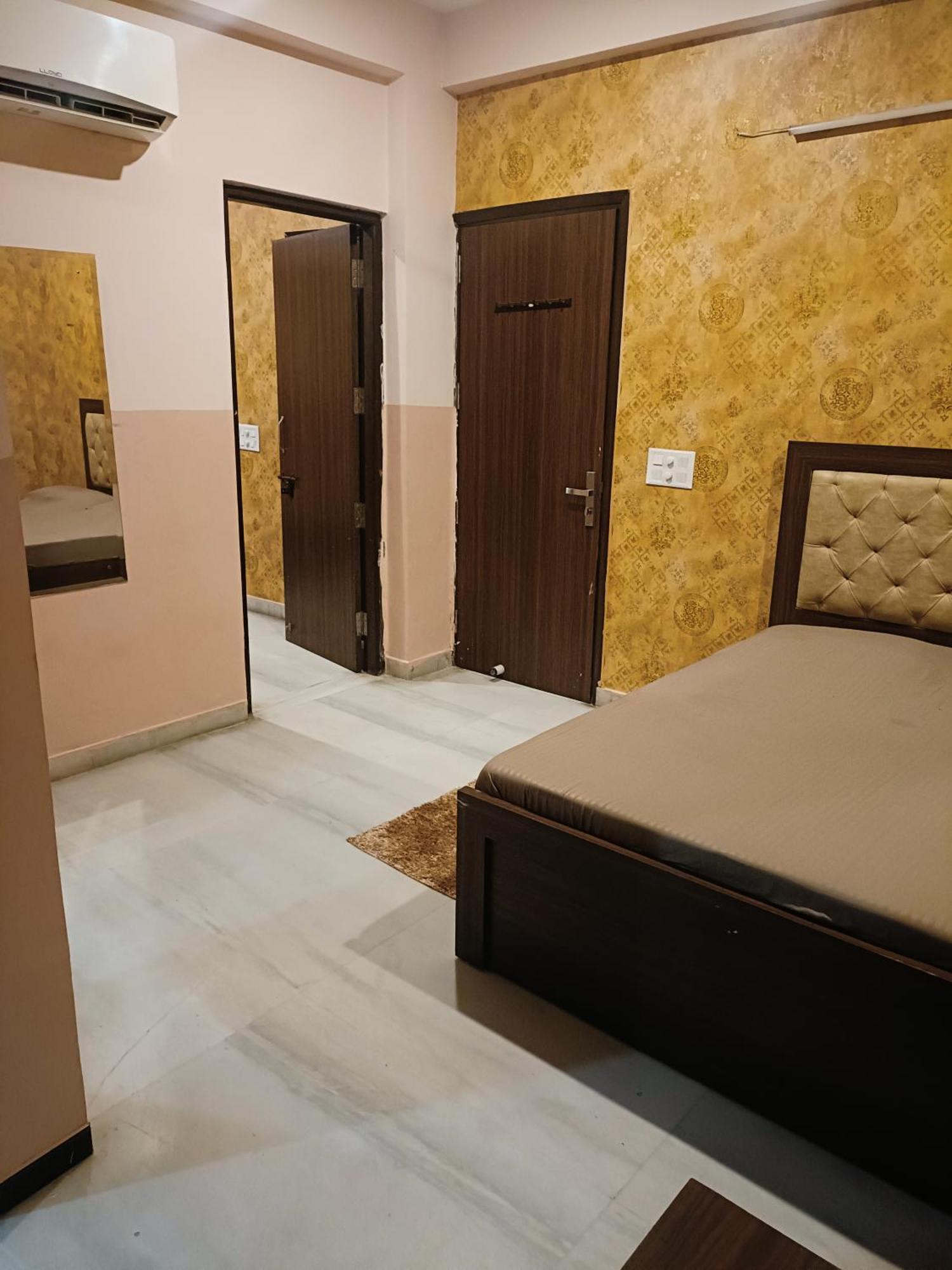Mi Casa Sector 47 Apartment Гургаон Екстериор снимка