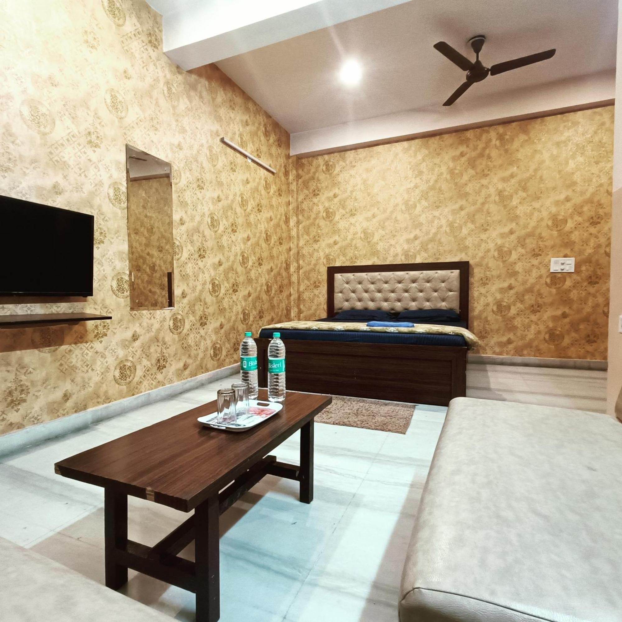 Mi Casa Sector 47 Apartment Гургаон Екстериор снимка